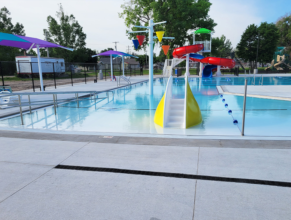 attractions at Grant pool