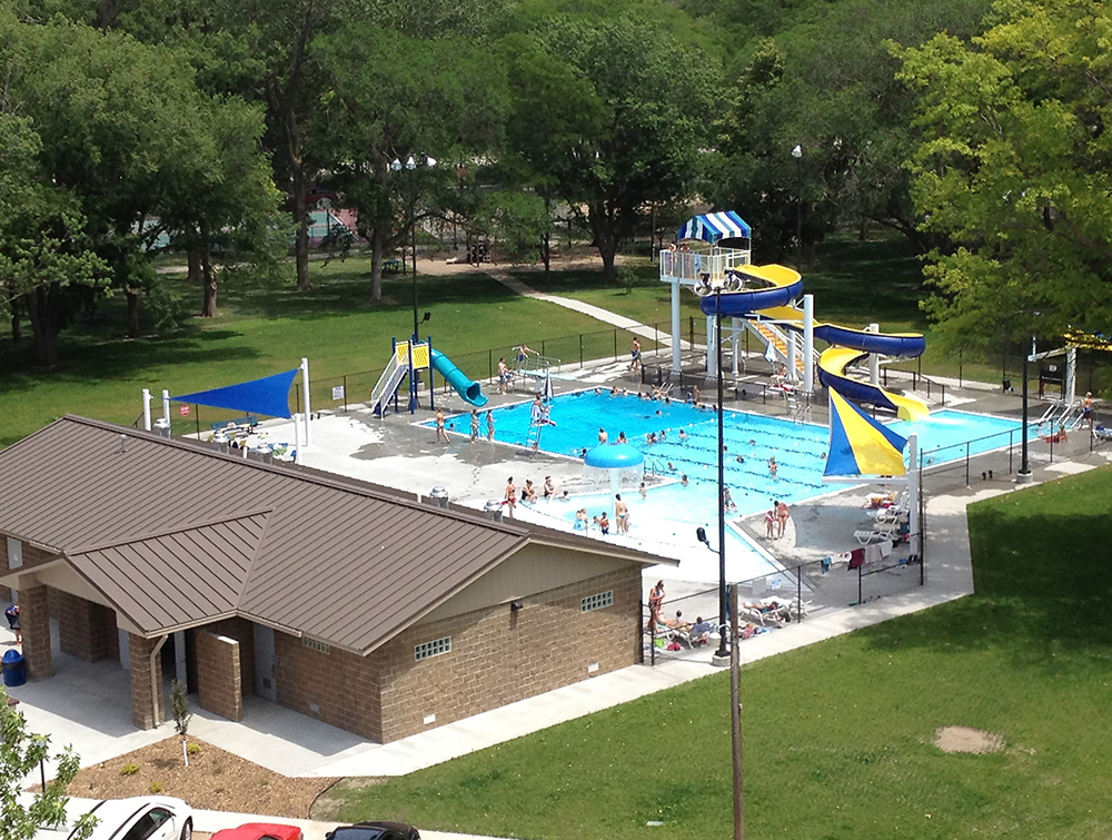 Stromsburg pool and bathouse