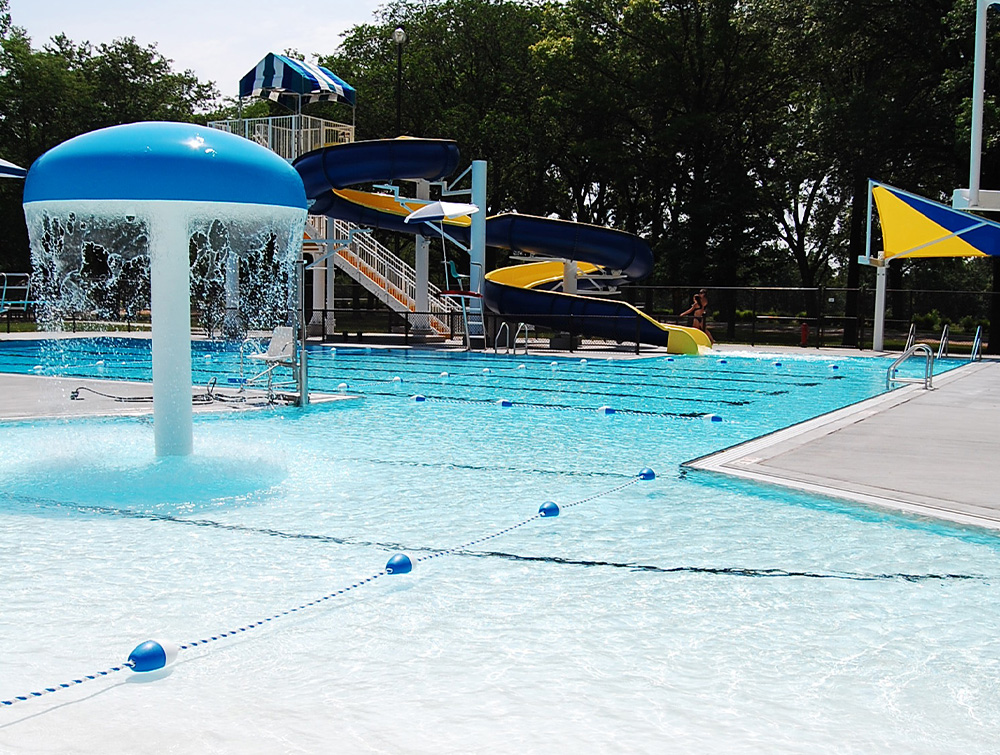 attractions at Stromsburg pool